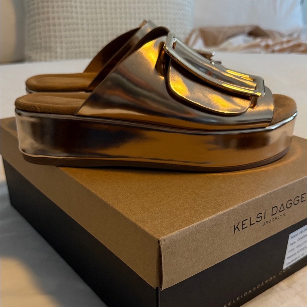 Kelsi Dagger Metallic Dover Mule